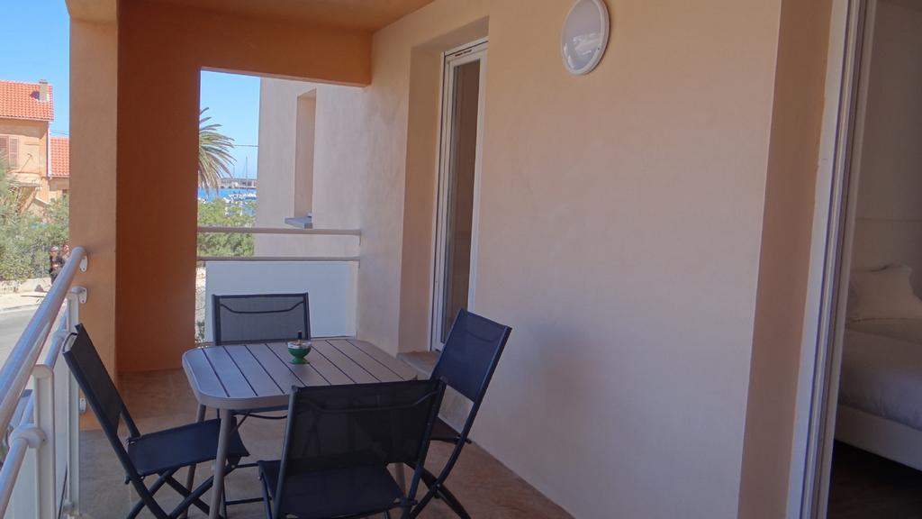Residence Des Iles LʼÎle-Rousse 客房 照片